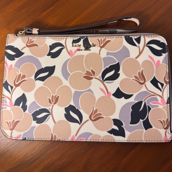 Kate Spade Cameron Breezy Floral Medium L-zip Wristlet - Picture 2 of 10